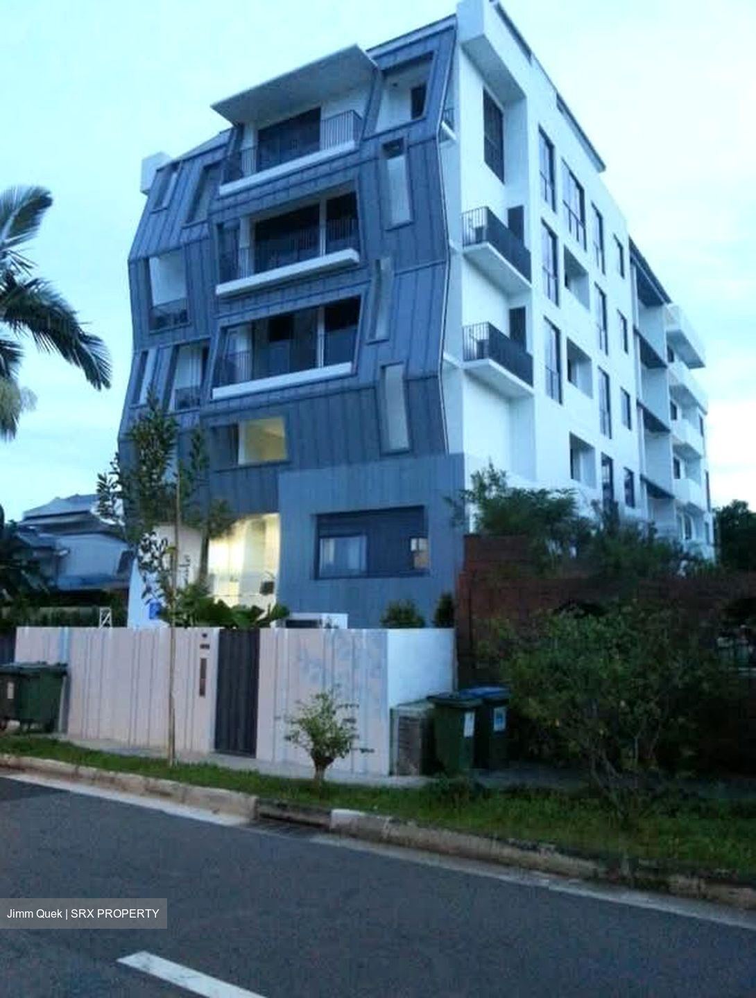 21 Richards (D19), Apartment #560763751